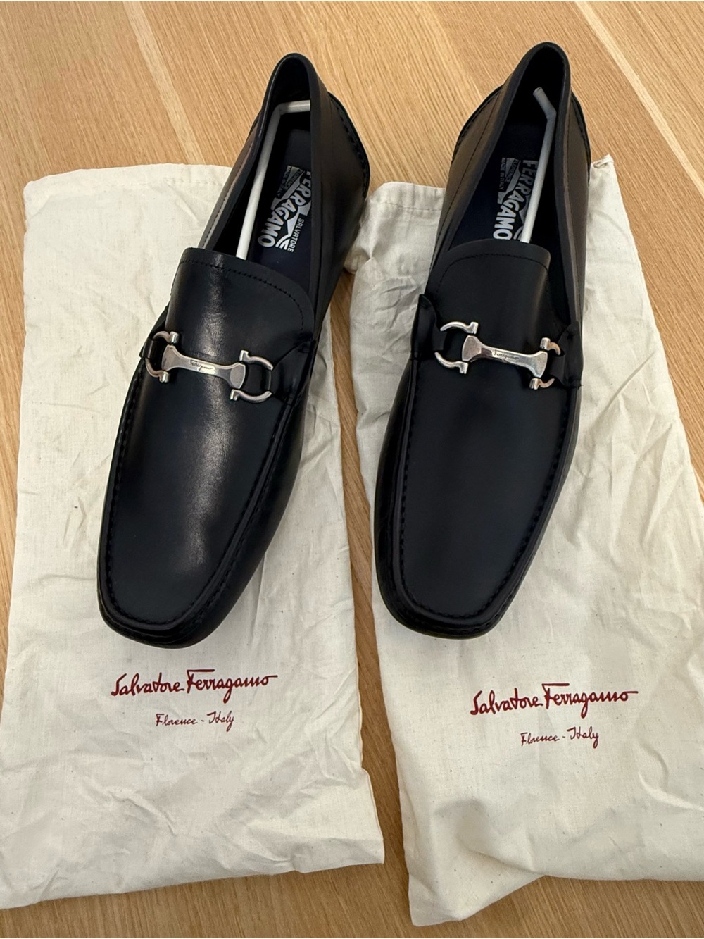 Authentic Salvatore Ferragamo Black Leather Horsebit Loafers NWOT